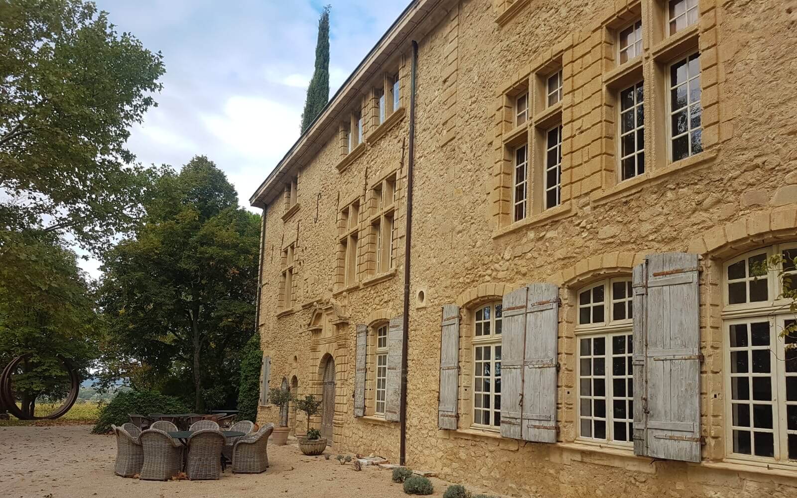 A jewel in the Luberon – Chateau de Sannes